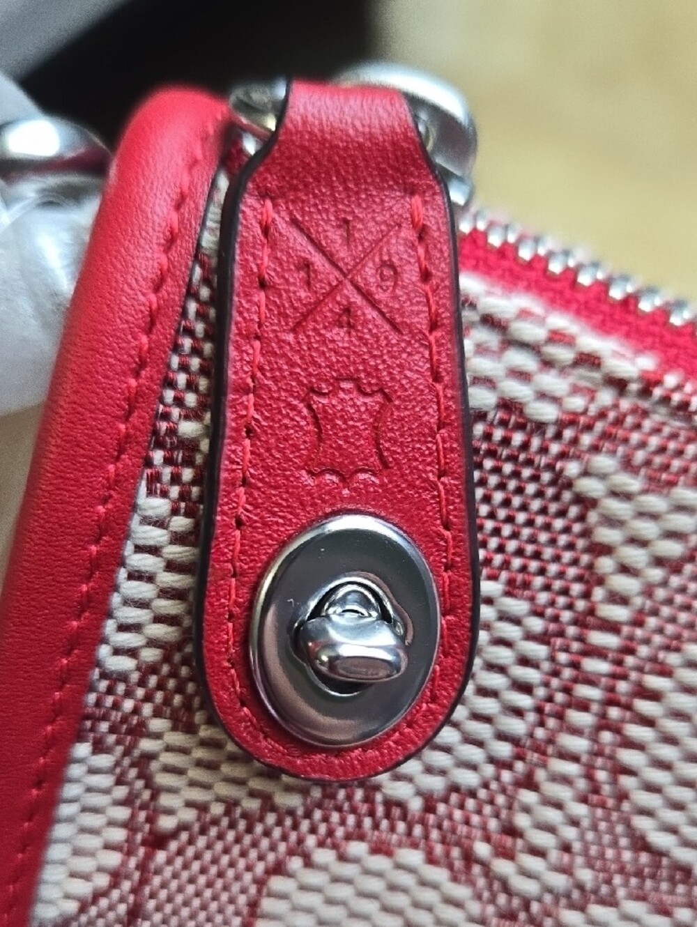 Coach Originals Signature Jacquard Swinger 20 Shoulder Bag - Picture 12 of 15